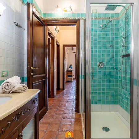 Nyaraló Rokkaria House *