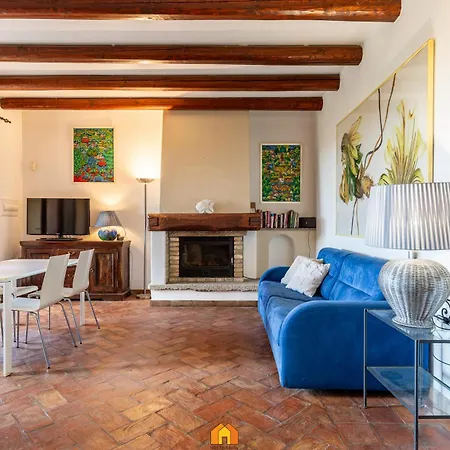 Nyaraló Rokkaria House