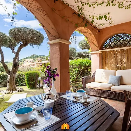 Rokkaria House Nyaraló *